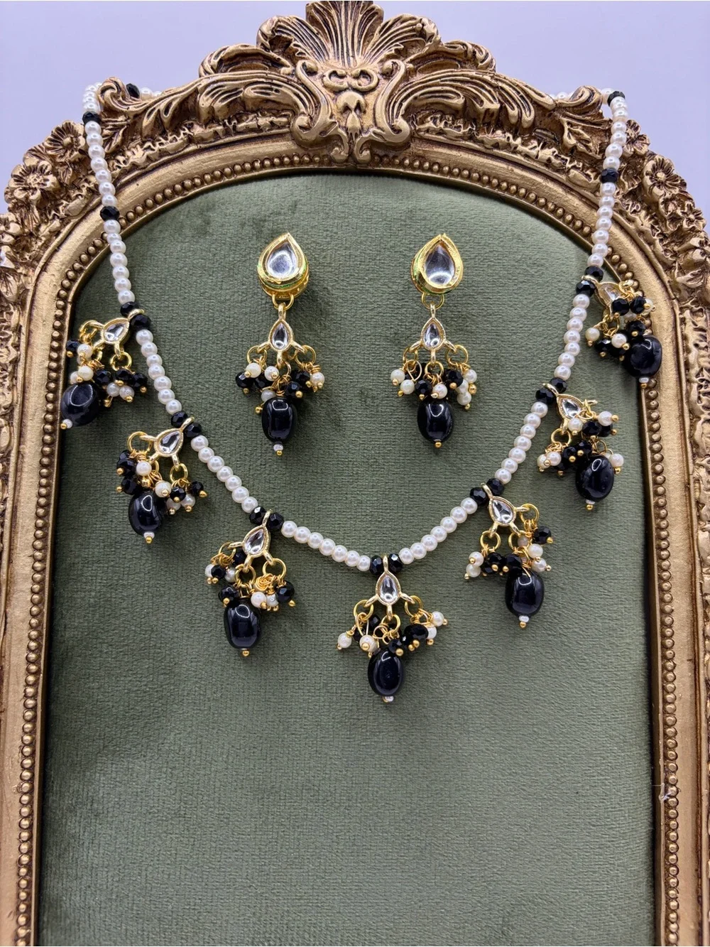 Elegant Black Pearl and Gold Kundan Floral Necklace Set
